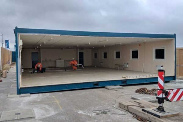 1021-Fifth-Unit-In-Position-960x640-1-800x533-1.jpg (3 Bay) Anti-Vandal Modular Building