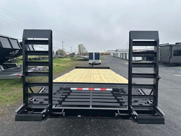 CAM Superline 8.5 x 22 Deckover Equipment Trailer – Ladder Ramps
