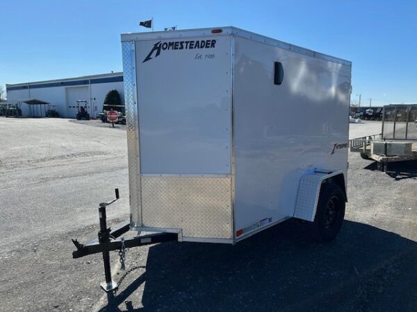 Homesteader 5 x 8 Enclosed V-Nose Cargo Trailer – Barn Doors