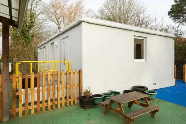 6-Bay-Euro-Modular-Building3-1.webp (6 Bay) Euro Modular Building